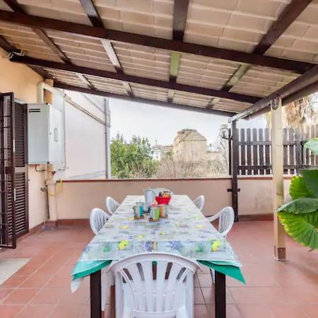 Appartamento Per Chi Ama Prendere Il Caffe In Terrazzo Рим Екстериор снимка